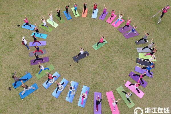 不如人意!奧納納曼聯(lián)生涯102場(chǎng)比賽的失球數(shù)達(dá)到了150個(gè)