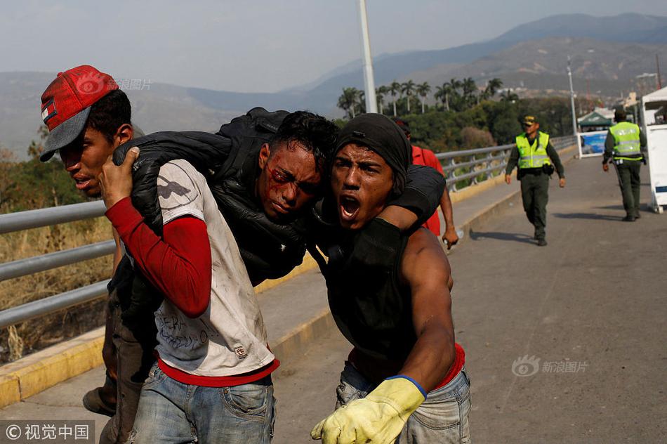 從信息平權到風險共擔:慧擇保險網與深藍保的服務升維競賽?