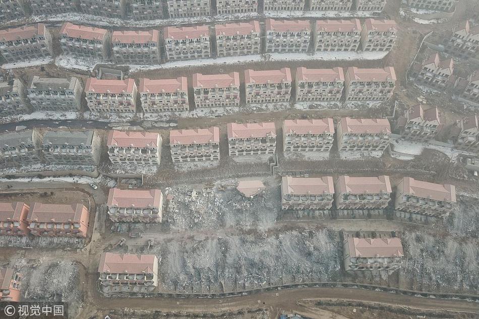 神舟二十一號船箭組合體轉運至發射區 計劃近日擇機實施發射